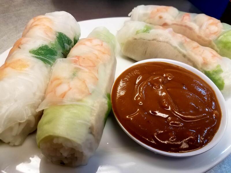 A2. Goi Cuon - Spring Rolls
